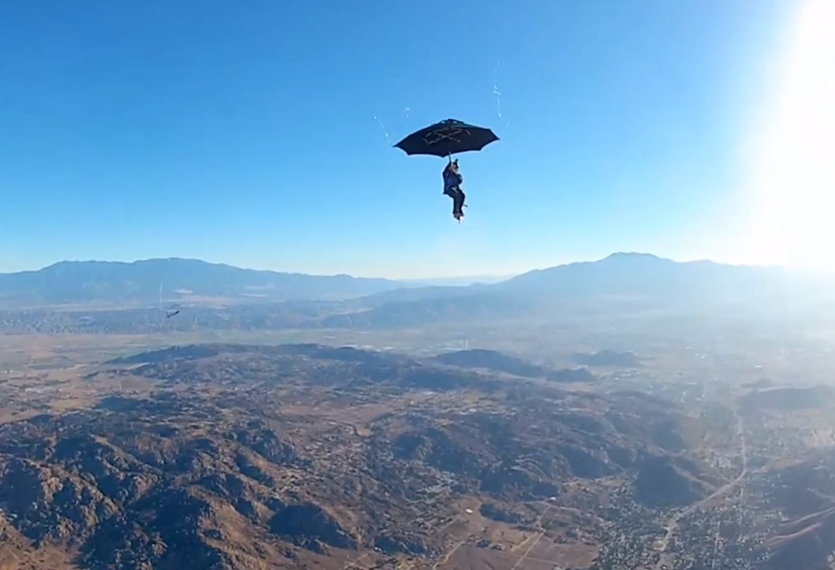 Man does the unthinkable -tries to replicate Mary Poppins' umbrella-