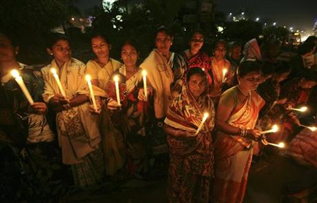 Indian rape protesters to be hosed