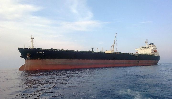 Angolan oil tanker taken , captian beaten